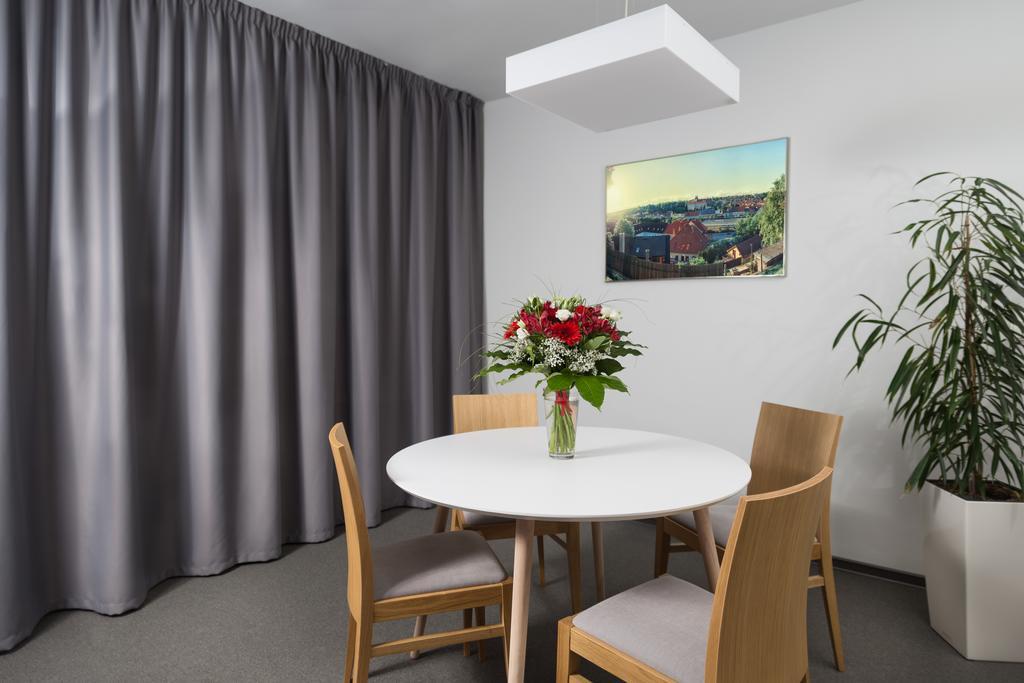 Hotel Atom Trebic Room photo