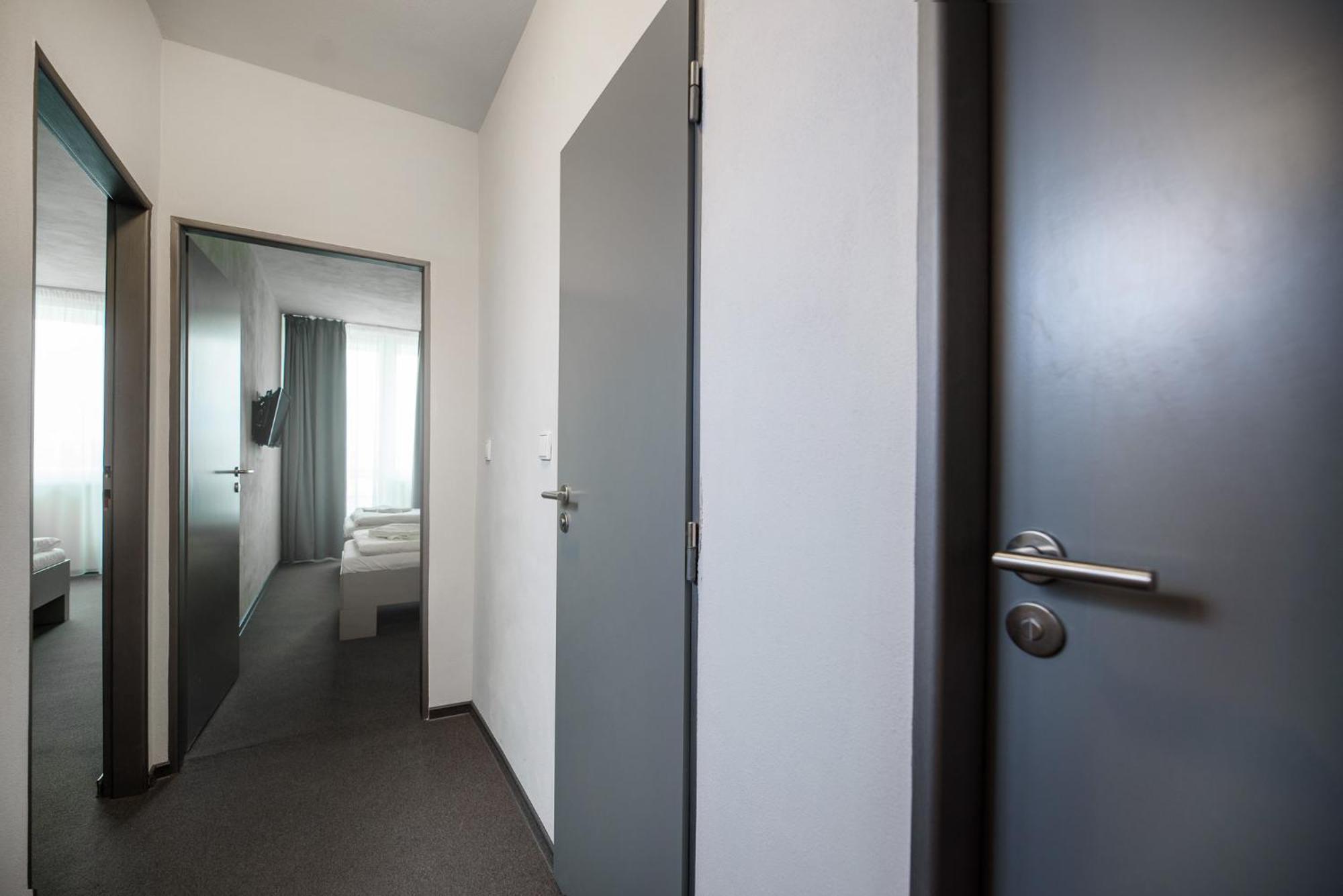 Hotel Atom Trebic Exterior photo